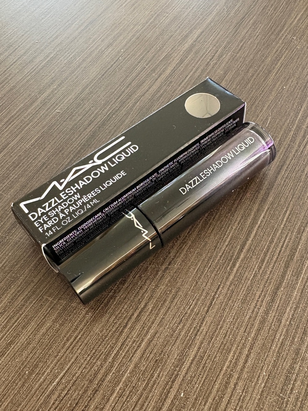 MAC Cosmetics Dazzleshadow Liquid – Tourmaline Dream blue - Picture 3 of 7